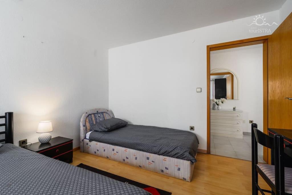 Lili 4 Apartment